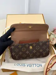 LV Wallet On Ch Premium  3