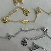 LV Taşlı Uzun Kolye Gold 4